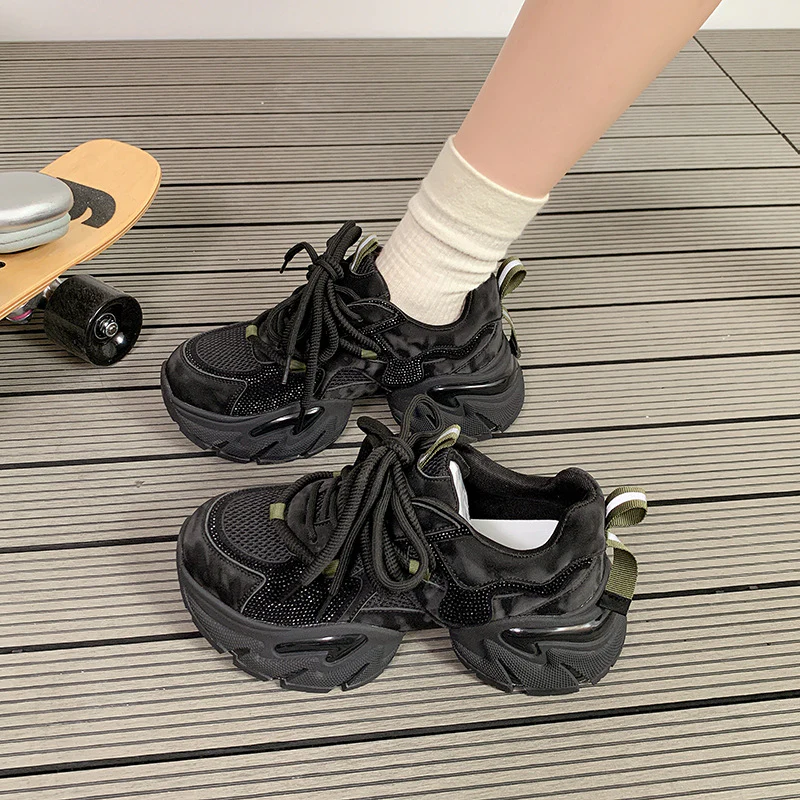 Damen Sportliche Chunky Sneakers mit atmungsaktivem Obermaterial und rutschfester Sohle Heidi Mode - Image 6