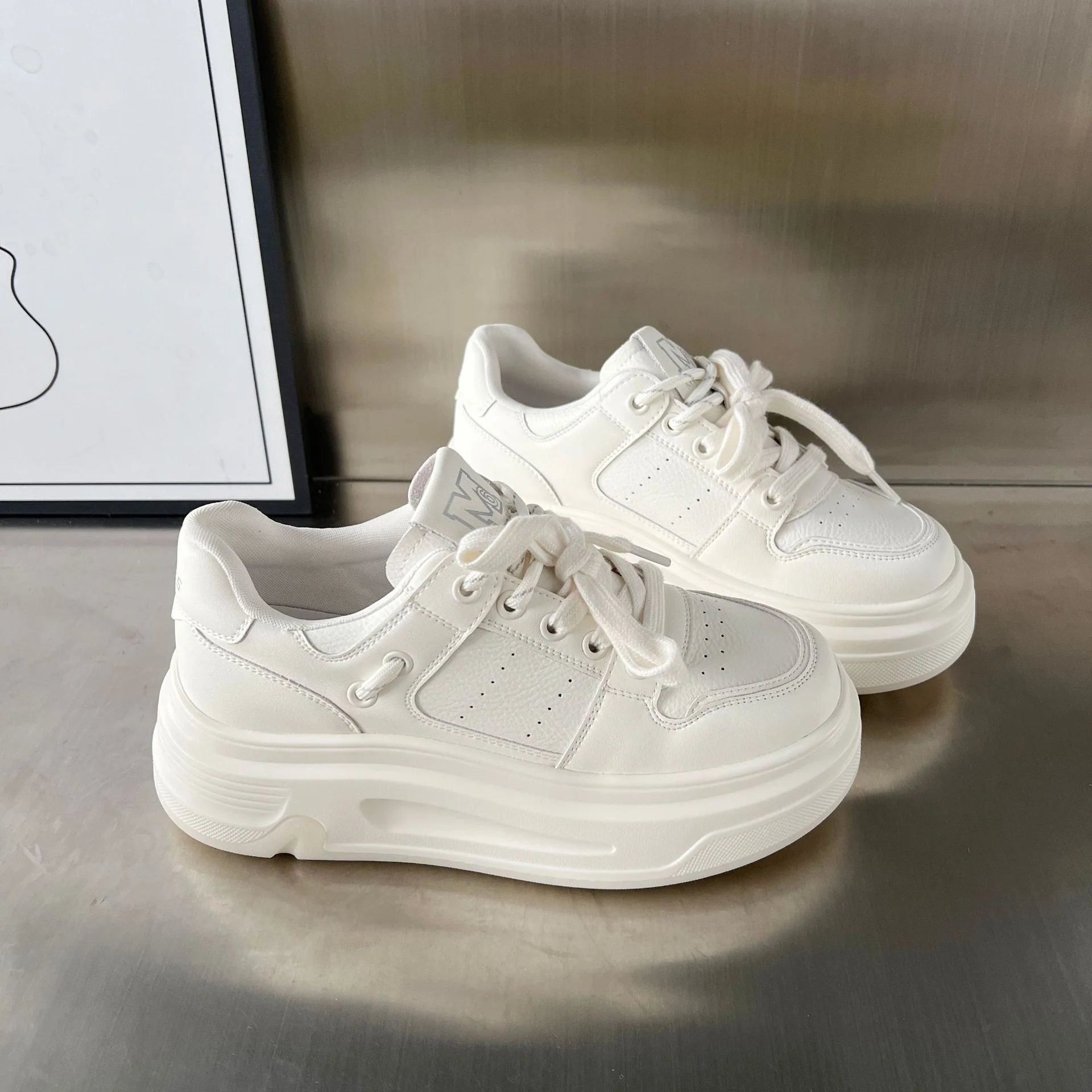 Damen Sportliche Chunky Sneakers mit atmungsaktivem Obermaterial und stabiler Sohle Heidi Mode - Image 4