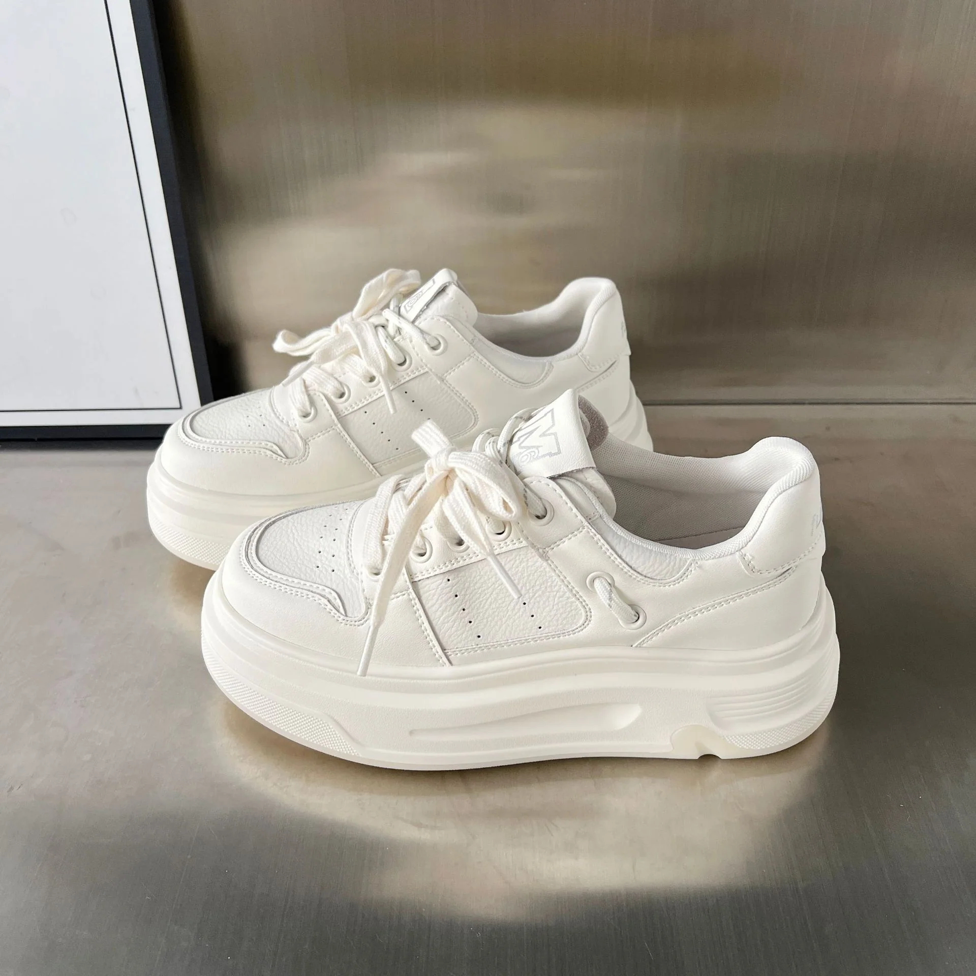 Damen Sportliche Chunky Sneakers mit atmungsaktivem Obermaterial und stabiler Sohle Heidi Mode - Image 7