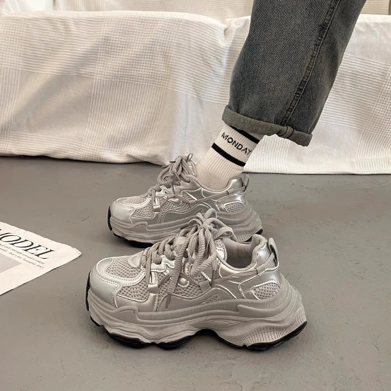 Damen Sportliche Chunky Sneakers mit atmungsaktiven Netz-Elementen Heidi Mode