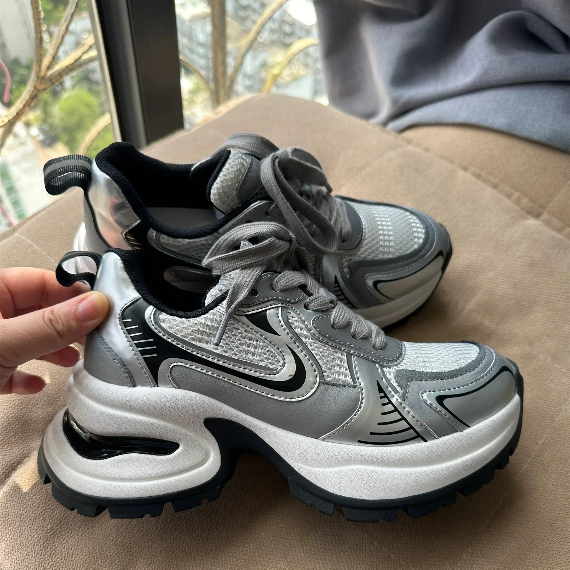Damen Sportliche Chunky Sneakers mit atmungsaktiver Mesh-Oberfläche und ergonomischer Dämpfung Heidi Mode
