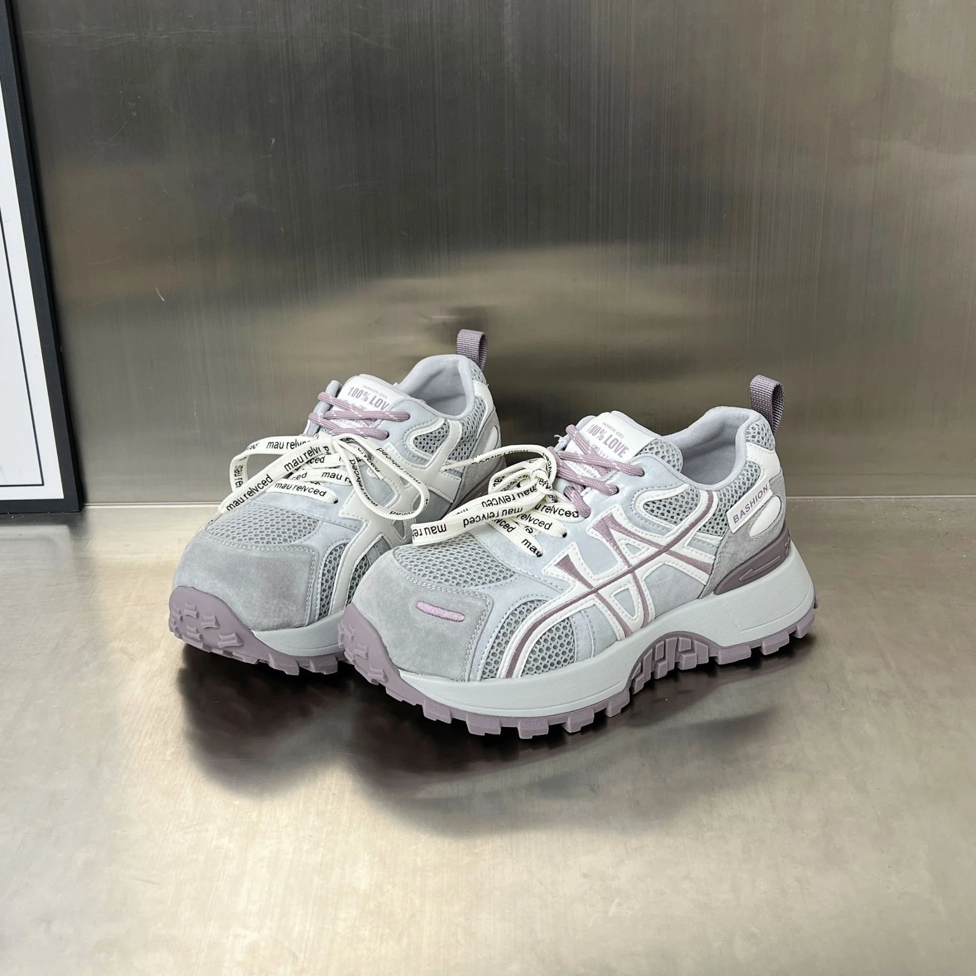 Damen Sportliche Chunky Sneakers mit atmungsaktiver Mesh-Oberfläche und rutschfester Sohle Heidi Mode - Image 4
