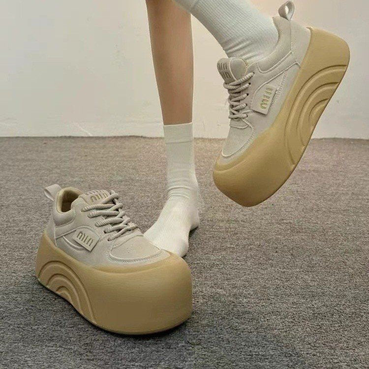 Damen Sportliche Chunky Sneakers mit dämpfender Sohle und innovativer Oberflächenstruktur Heidi Mode - Image 5