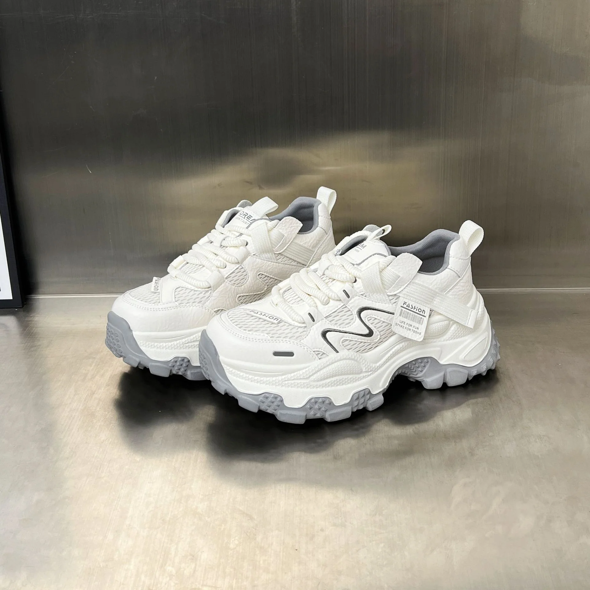 Damen Sportliche Chunky Sneakers mit innovativem Dämpfungssystem für optimalen Komfort Heidi Mode - Image 6