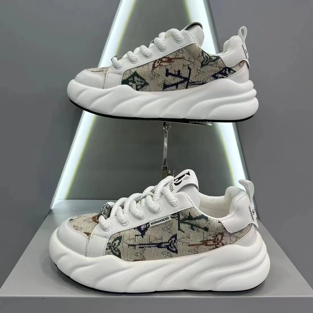 Damen Sportliche Chunky Sneakers mit innovativem Dämpfungssystem und atmungsaktivem Obermaterial Heidi Mode - Image 4
