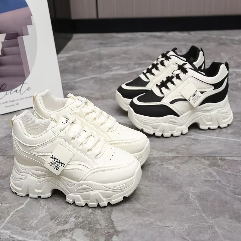 Damen Sportliche Chunky Sneakers mit innovativen Dämpfungselementen und rutschfester Sohle Heidi Mode - Image 2