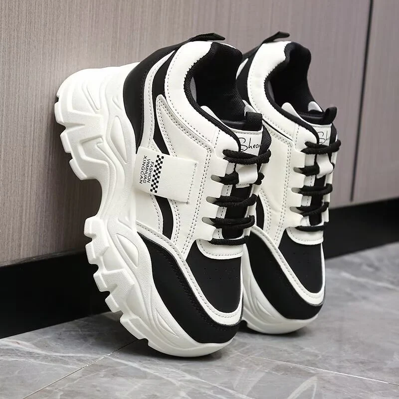 Damen Sportliche Chunky Sneakers mit innovativen Dämpfungselementen und rutschfester Sohle Heidi Mode - Image 6