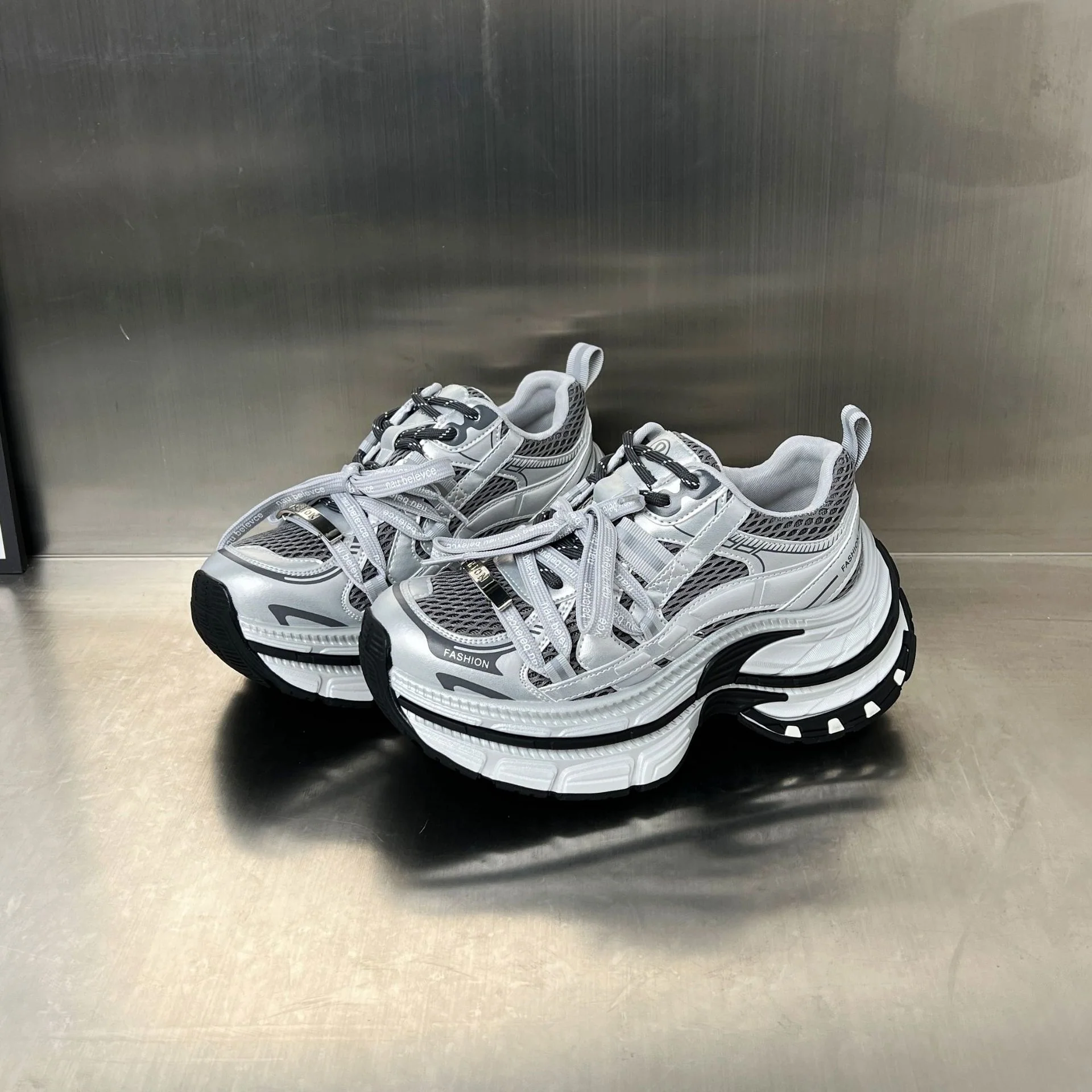 Damen Sportliche Chunky Sneakers mit innovativer Dämpfungstechnologie und atmungsaktiver Mesh-Oberfläche Heidi Mode - Image 7