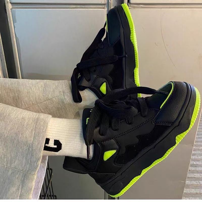 Damen Sportliche Chunky Sneakers mit reflektierendem Obermaterial und rutschfester Sohle Heidi Mode - Image 2