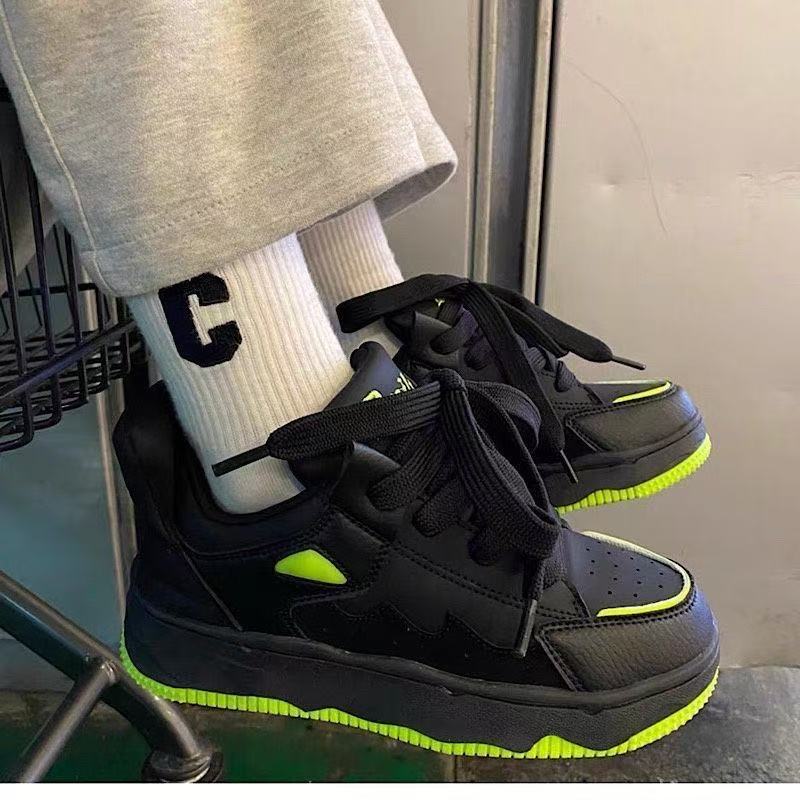 Damen Sportliche Chunky Sneakers mit reflektierendem Obermaterial und rutschfester Sohle Heidi Mode - Image 3