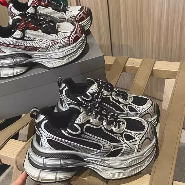 Damen Sportliche Chunky Sneakers mit reflektierenden Oberflächen und optimaler Dämpfung Heidi Mode - Image 2