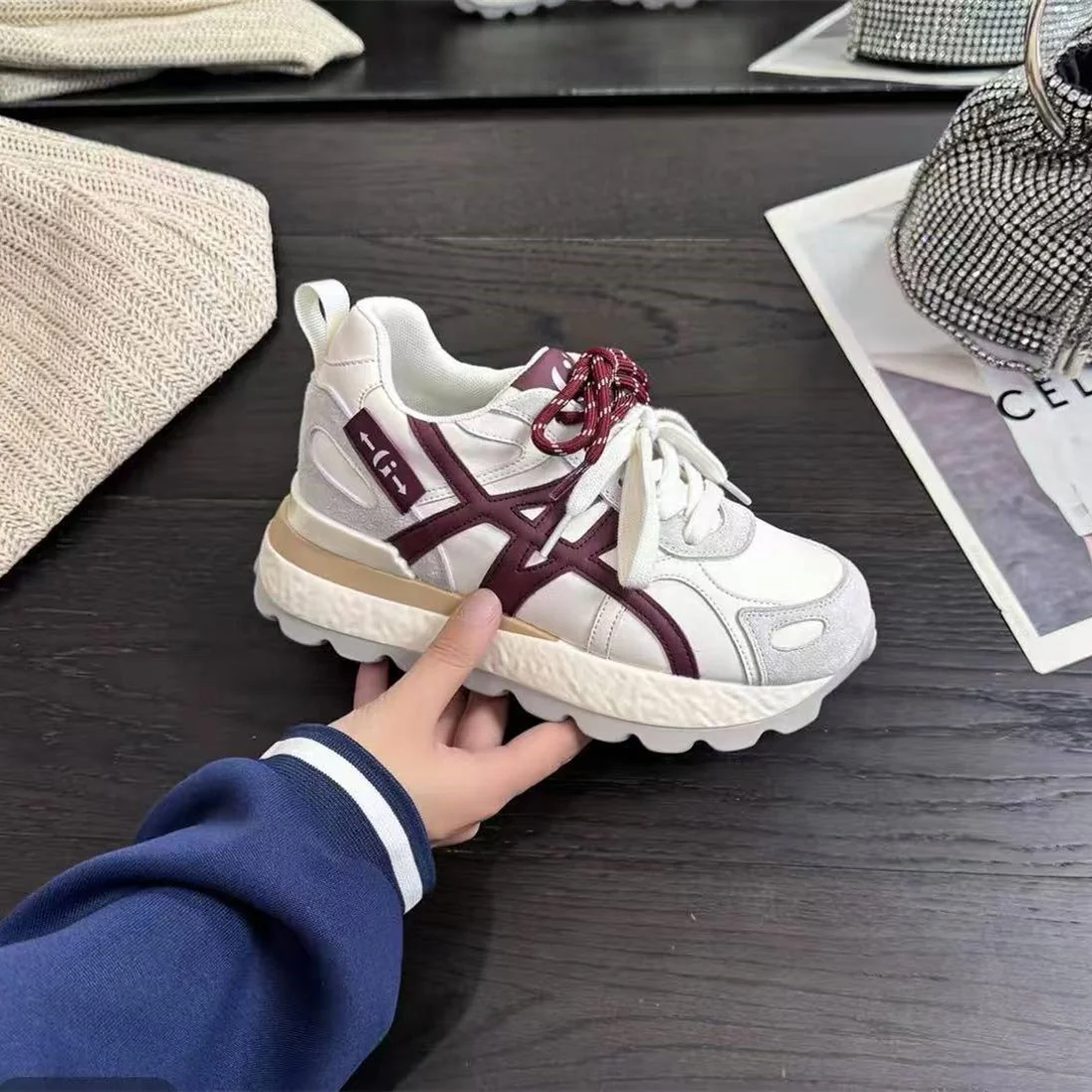 Damen Sportliche Chunky Sneakers mit rutschfester Sohle und atmungsaktiver Obermaterialstruktur Heidi Mode - Image 3