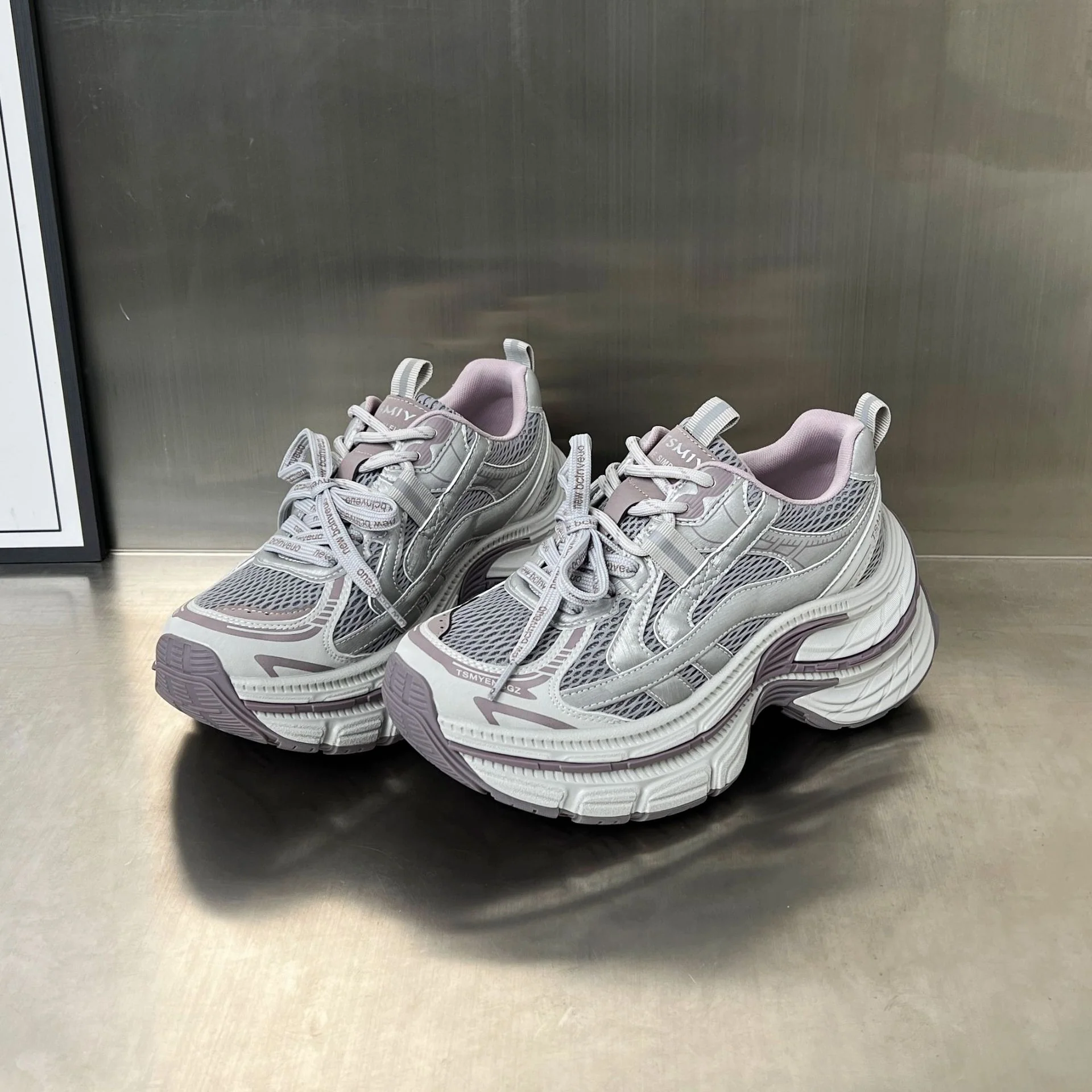 Damen Sportliche Fitness-Sneaker mit überlegener Dämpfung und atmungsaktiver Struktur Heidi Mode
