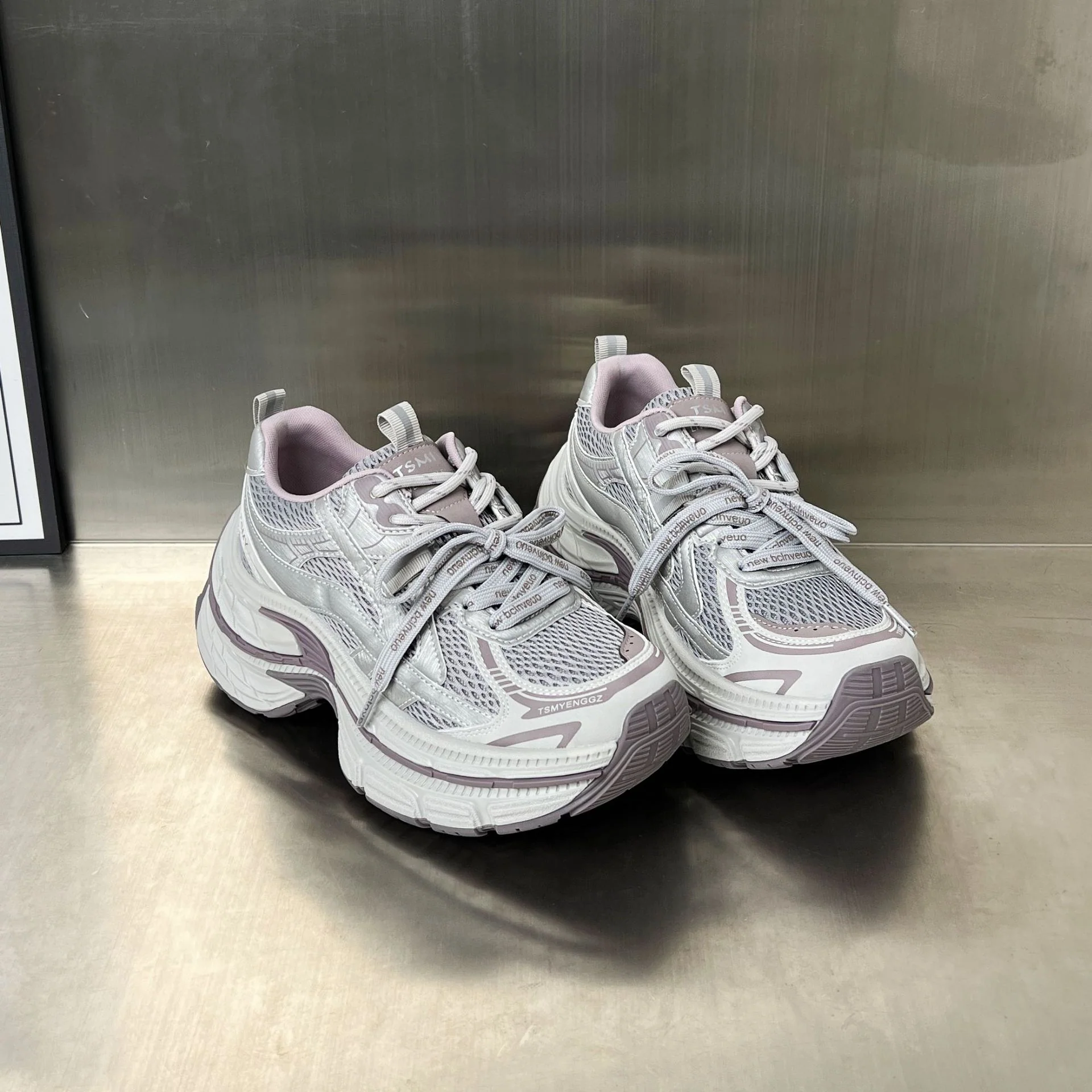 Damen Sportliche Fitness-Sneaker mit überlegener Dämpfung und atmungsaktiver Struktur Heidi Mode - Image 4