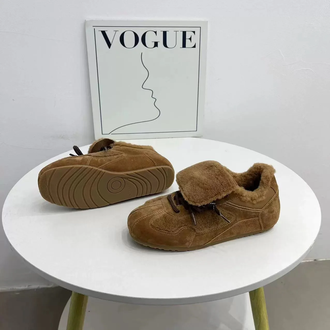Damen Sportliche Fleece-Sneaker mit weichem Innenfutter und rutschfester Sohle Heidi Mode - Image 6