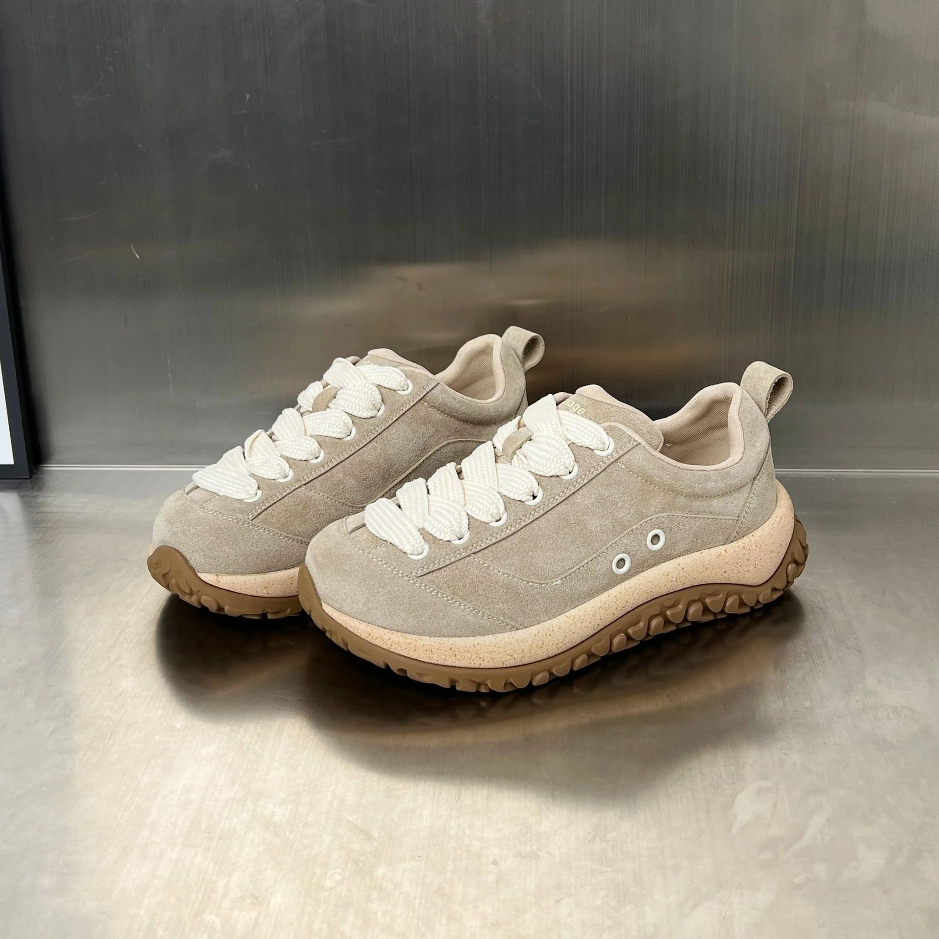 Damen Sportliche Freizeit-Sneaker mit rutschfester Sohle und atmungsaktiver Obermaterialstruktur Heidi Mode - Image 2