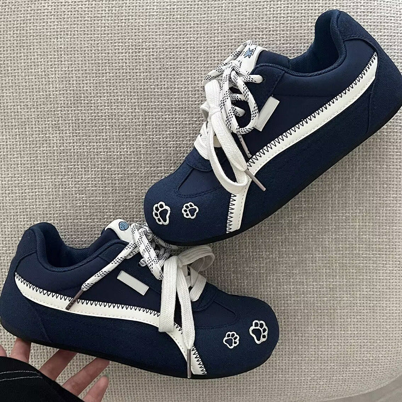 Damen Sportliche Freizeit Sneakers mit pfotenmotivierter Verzierung Heidi Mode - Image 4