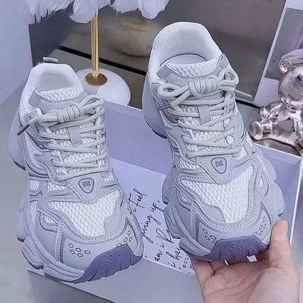Damen Sportliche Freizeitschuhe mit atmungsaktiver Netzstruktur und gepolsterter Sohle Heidi Mode - Image 4