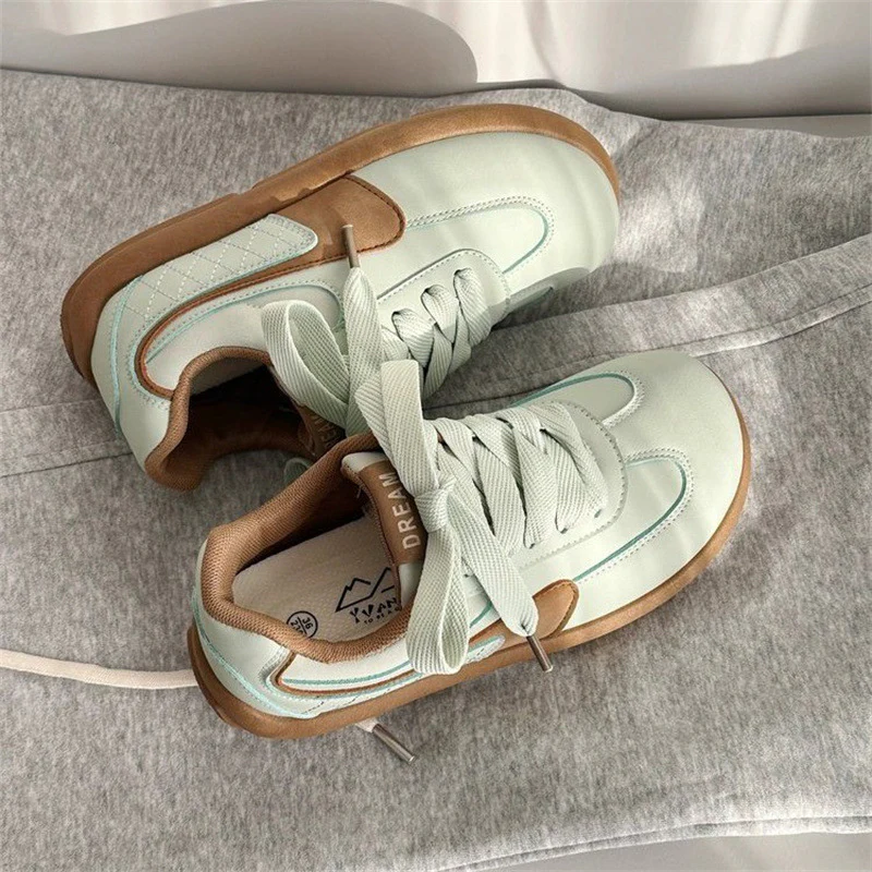 Damen Sportliche Freizeitschuhe mit atmungsaktiver Oberfläche Heidi Mode - Image 8