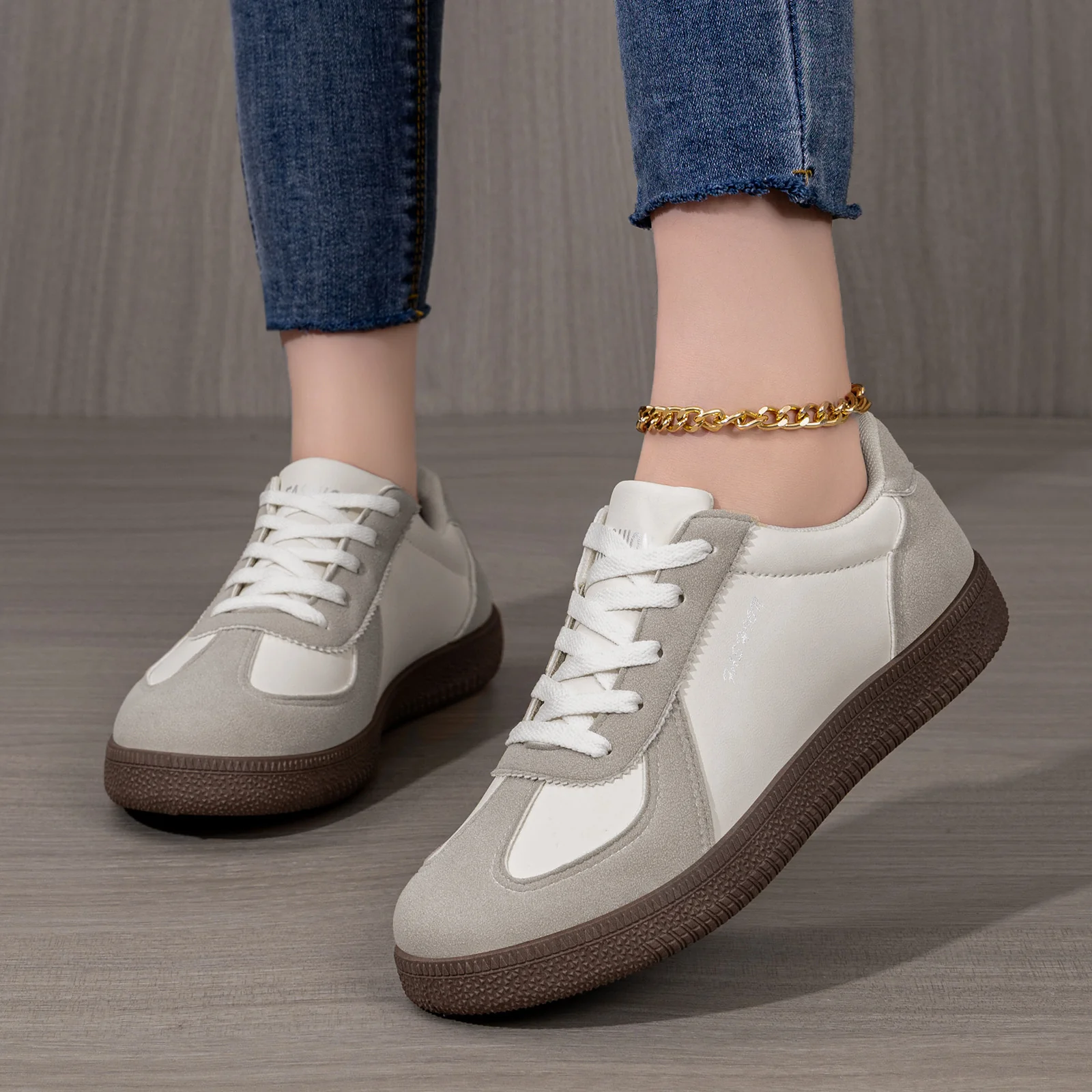 Damen Sportliche Freizeitschuhe mit dämpfendem Fußbett und rutschfester Sohle Heidi Mode - Image 3