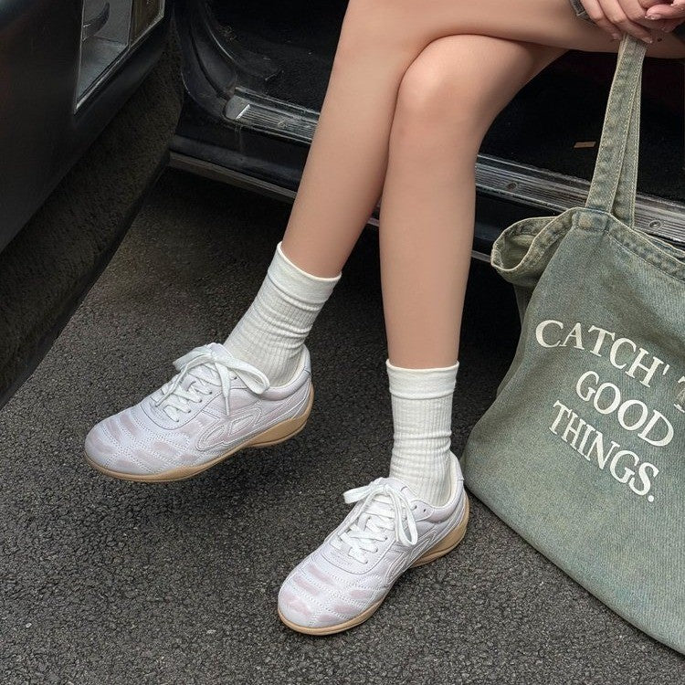 Damen sportliche Freizeitschuhe mit glattem Obermaterial und sportlichem Design Heidi Mode - Image 4