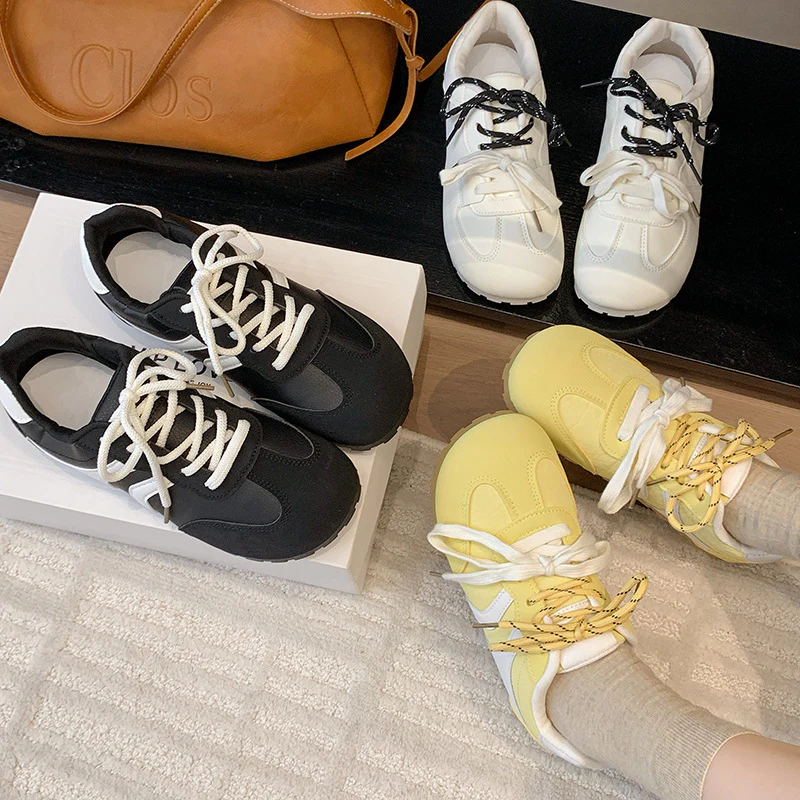 Damen Sportliche Freizeitschuhe mit hohem Tragekomfort und stylischen Schnürdetails Heidi Mode - Image 2