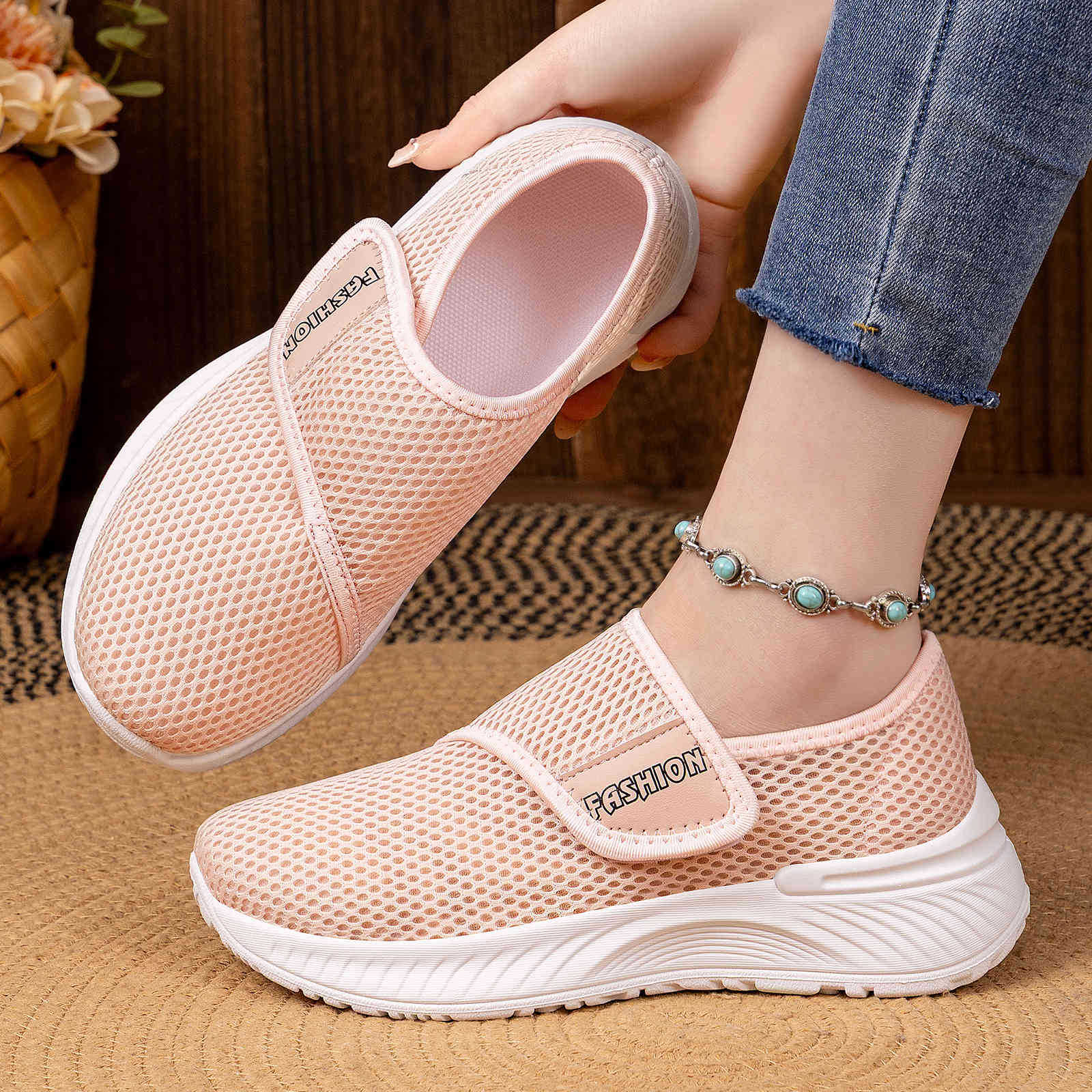 Damen Sportliche Freizeitschuhe mit innovativem Klettverschluss Heidi Mode - Image 3