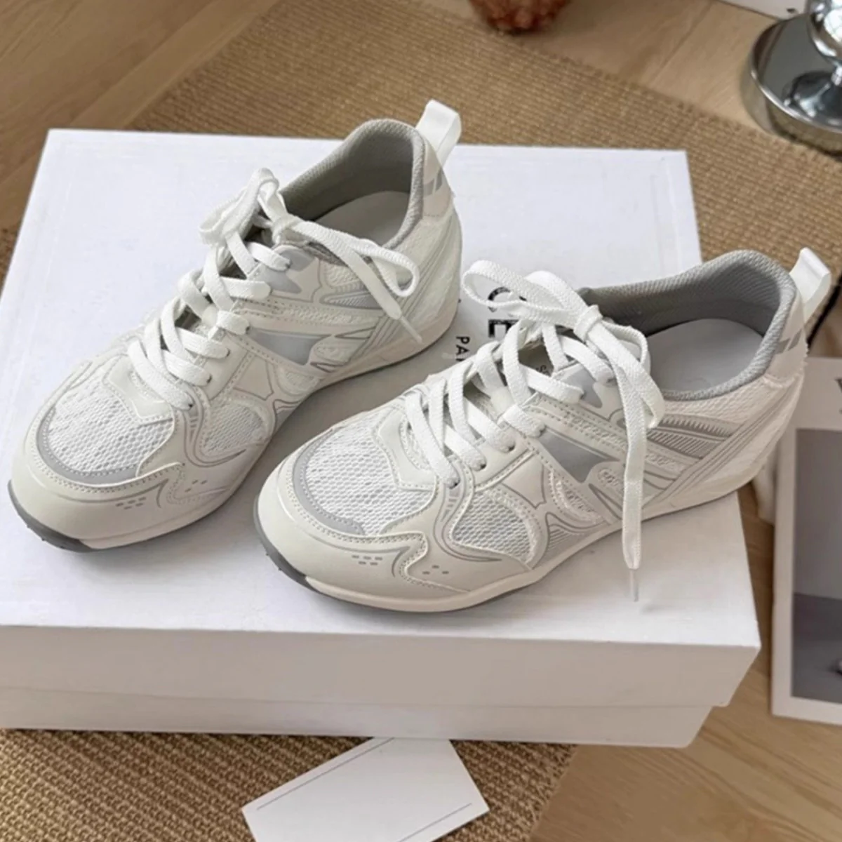 Damen Sportliche Freizeitsneaker mit atmungsaktiver Mesh-Oberfläche und rutschfester Sohle Heidi Mode - Image 2