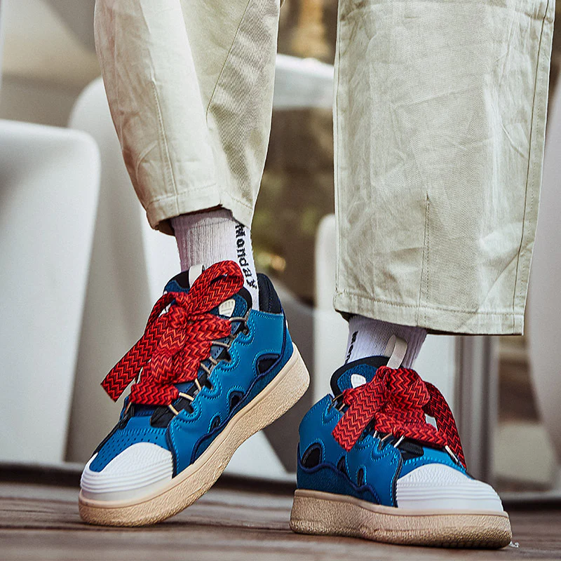 Damen Sportliche Freizeitsneaker mit bunten Schnürsenkeln und dämpfender Sohle Heidi Mode - Image 2