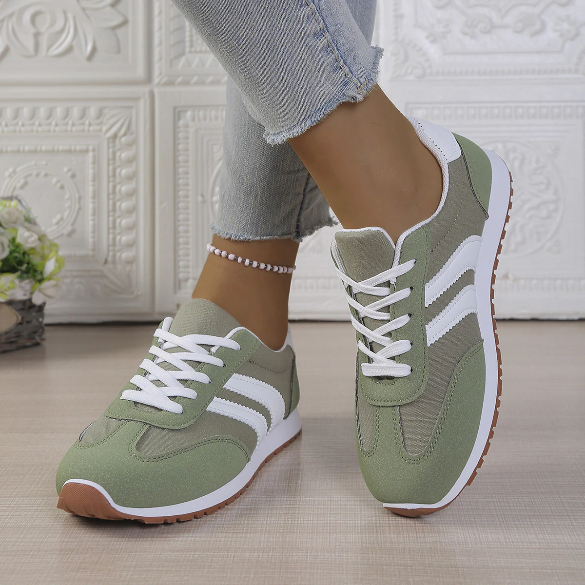 Damen Sportliche Freizeitsneaker mit praktischem Schnürverschluss Heidi Mode - Image 7
