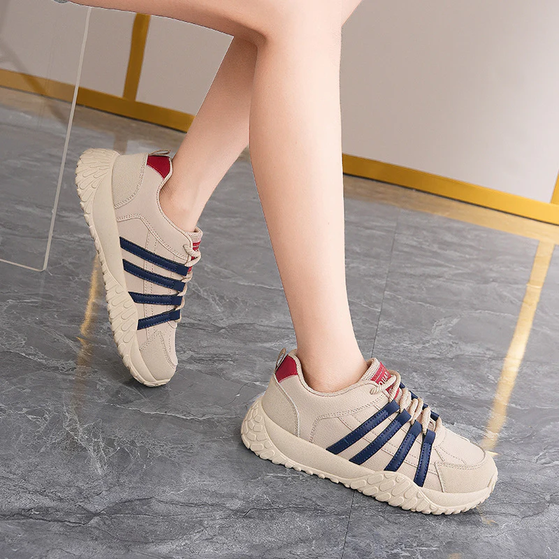 Damen sportliche Freizeitsneaker mit stabiler Sohle und atmungsaktivem Obermaterial Heidi Mode - Image 3
