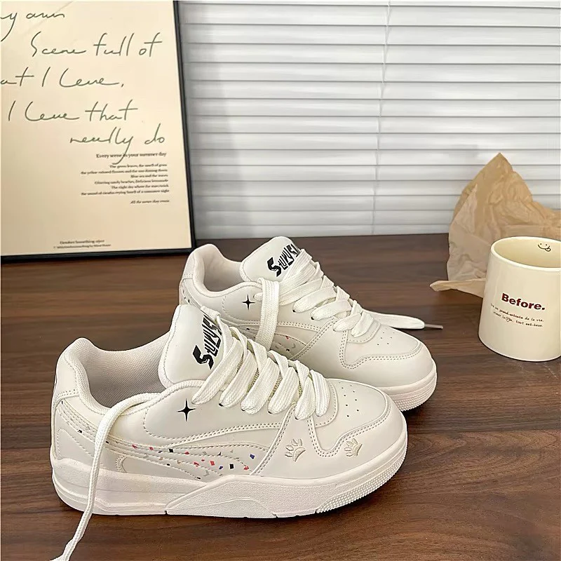 Damen Sportliche Freizeitsneakers mit atmungsaktivem Obermaterial und rutschfester Sohle Heidi Mode