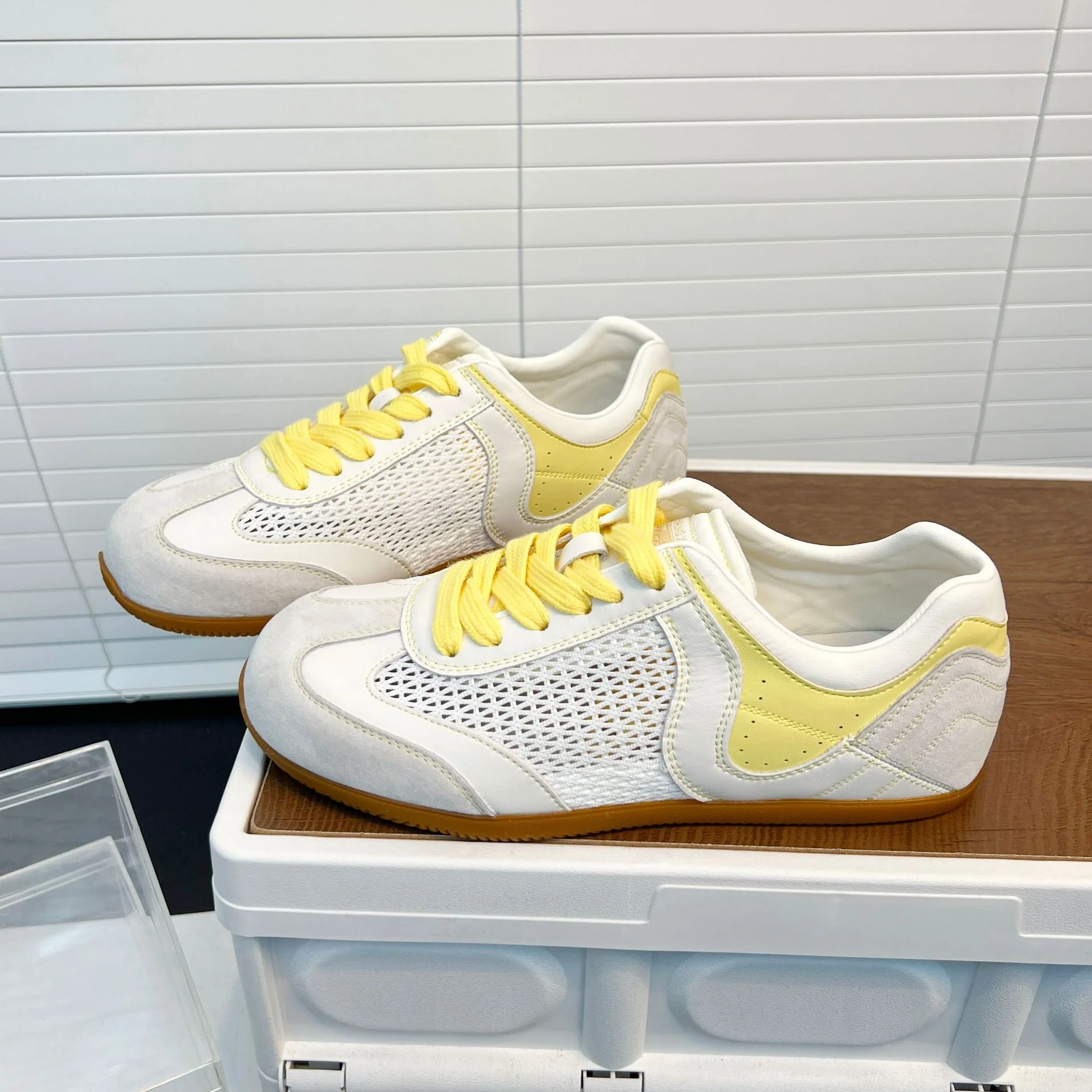 Damen Sportliche Freizeitsneakers mit atmungsaktiver Mesh-Oberfläche und flexibler Sohle Heidi Mode