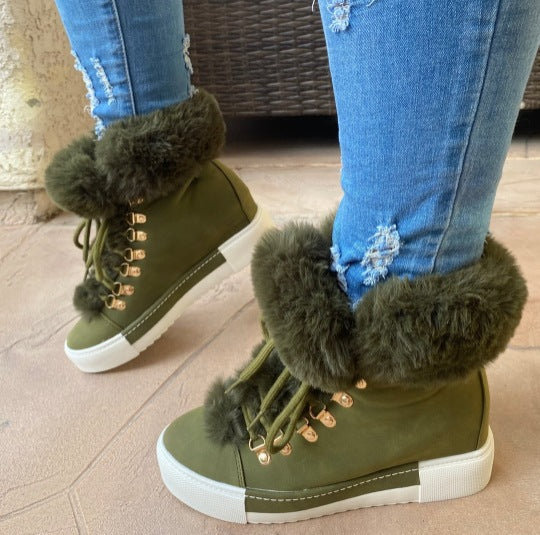 Damen Sportliche High-Top Sneaker mit flauschigem Kunstfellkragen Heidi Mode - Image 9