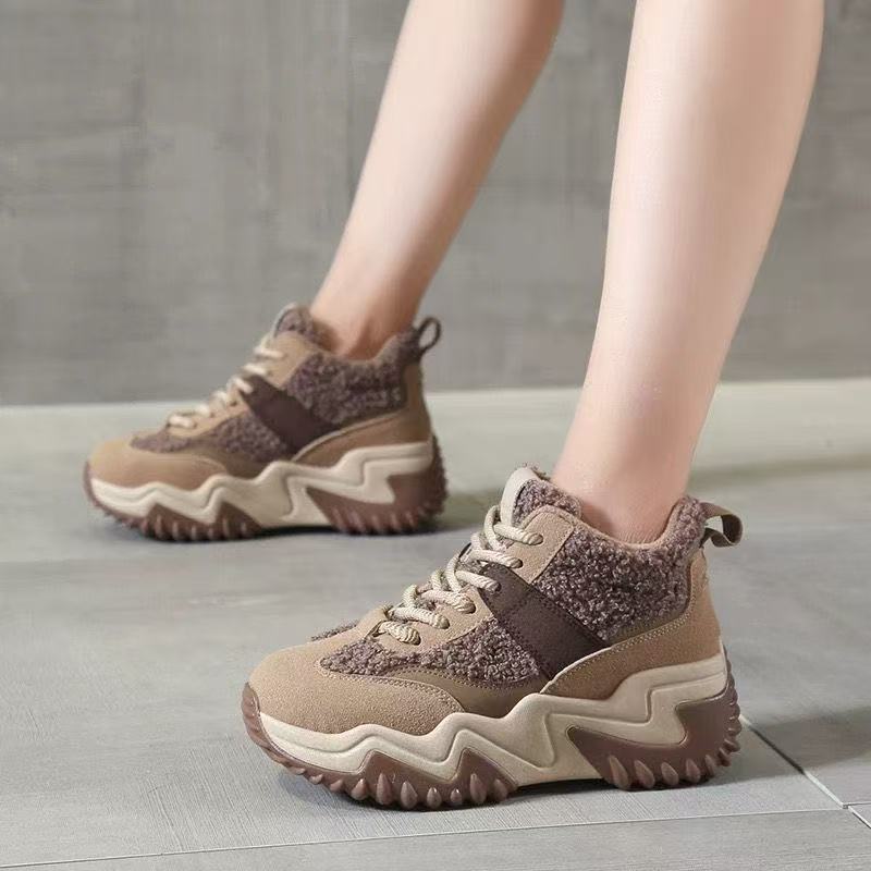 Damen Sportliche High-Top Sneaker mit kuscheligem Futter und rutschfester Sohle Heidi Mode