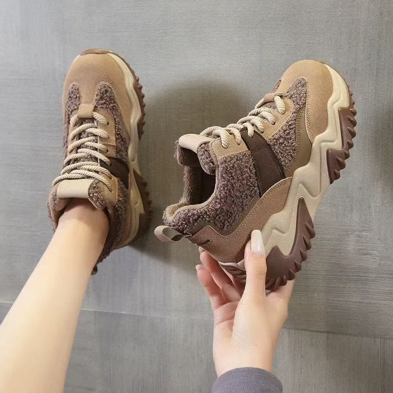 Damen Sportliche High-Top Sneaker mit kuscheligem Futter und rutschfester Sohle Heidi Mode - Image 3