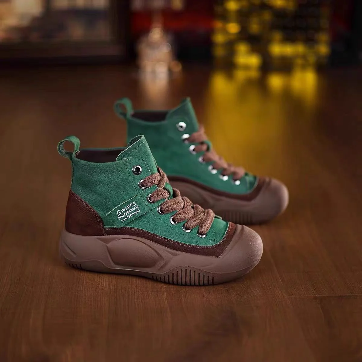 Damen Sportliche High-Top Sneakers mit robustem Obermaterial und rutschfester Sohle Heidi Mode - Image 4