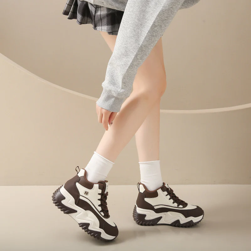 Damen Sportliche High-Top Sneakers mit robustem Profil und dynamischem Design Heidi Mode - Image 3