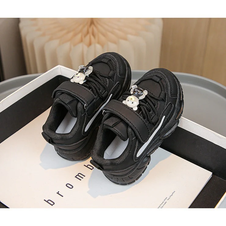 Damen sportliche Kinder-Sneaker mit verstellbarem Klettverschluss und buntem Tiermotiv Heidi Mode - Image 4