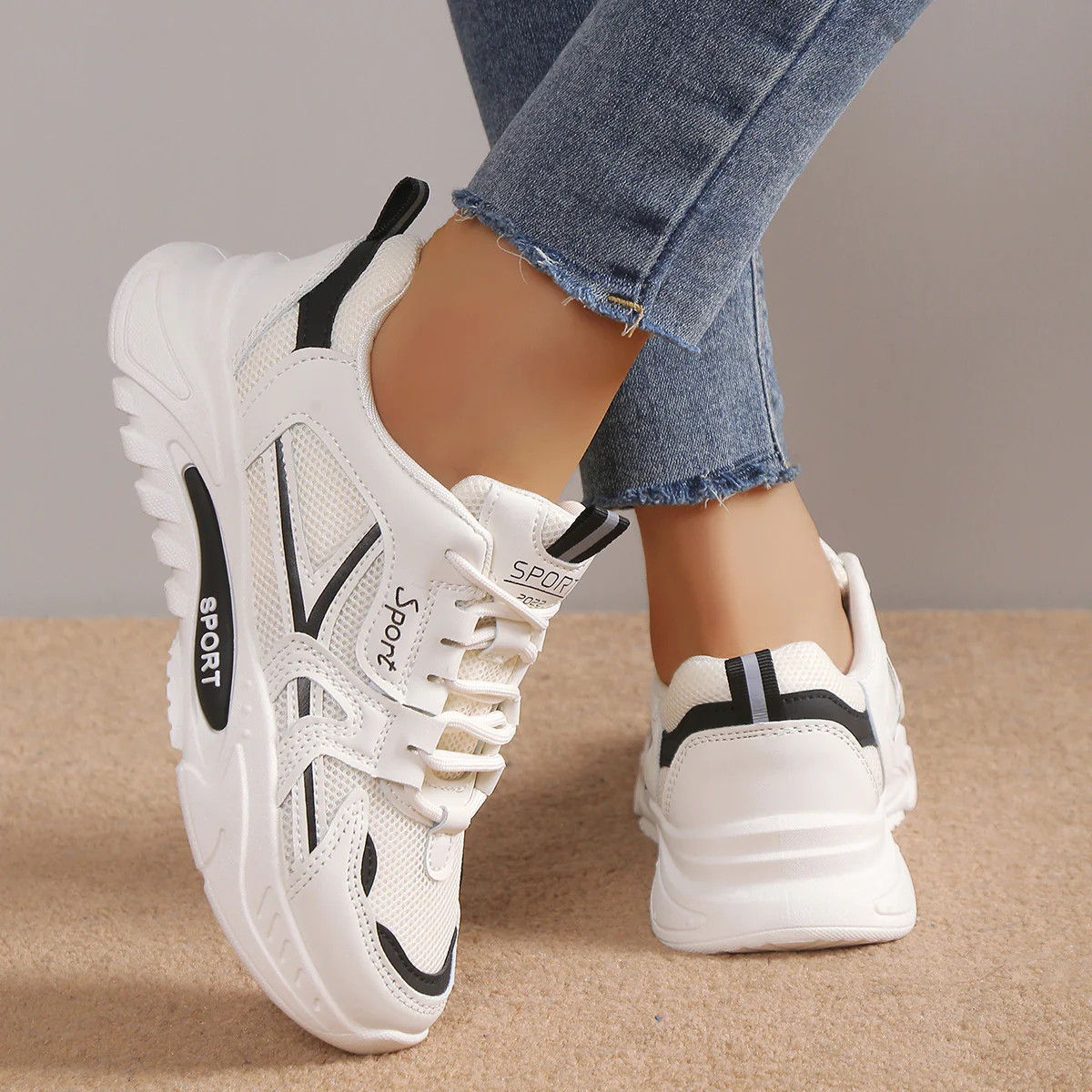Damen Sportliche Komfort-Sneaker mit atmungsaktiver Mesh-Oberfläche Heidi Mode - Image 3
