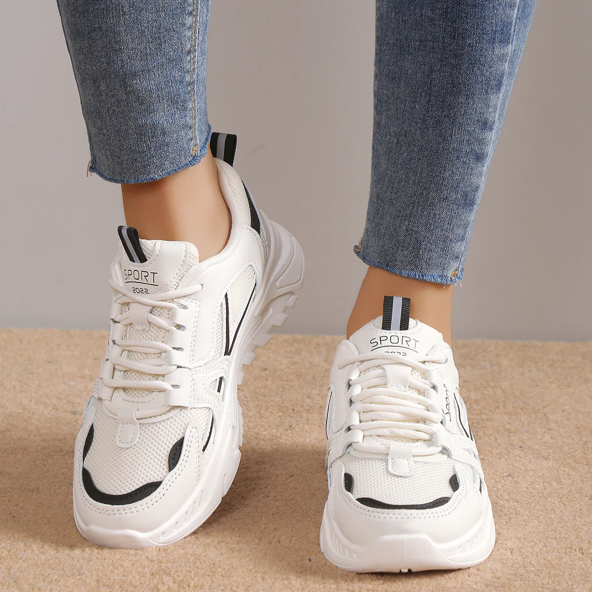 Damen Sportliche Komfort-Sneaker mit atmungsaktiver Mesh-Oberfläche Heidi Mode - Image 6