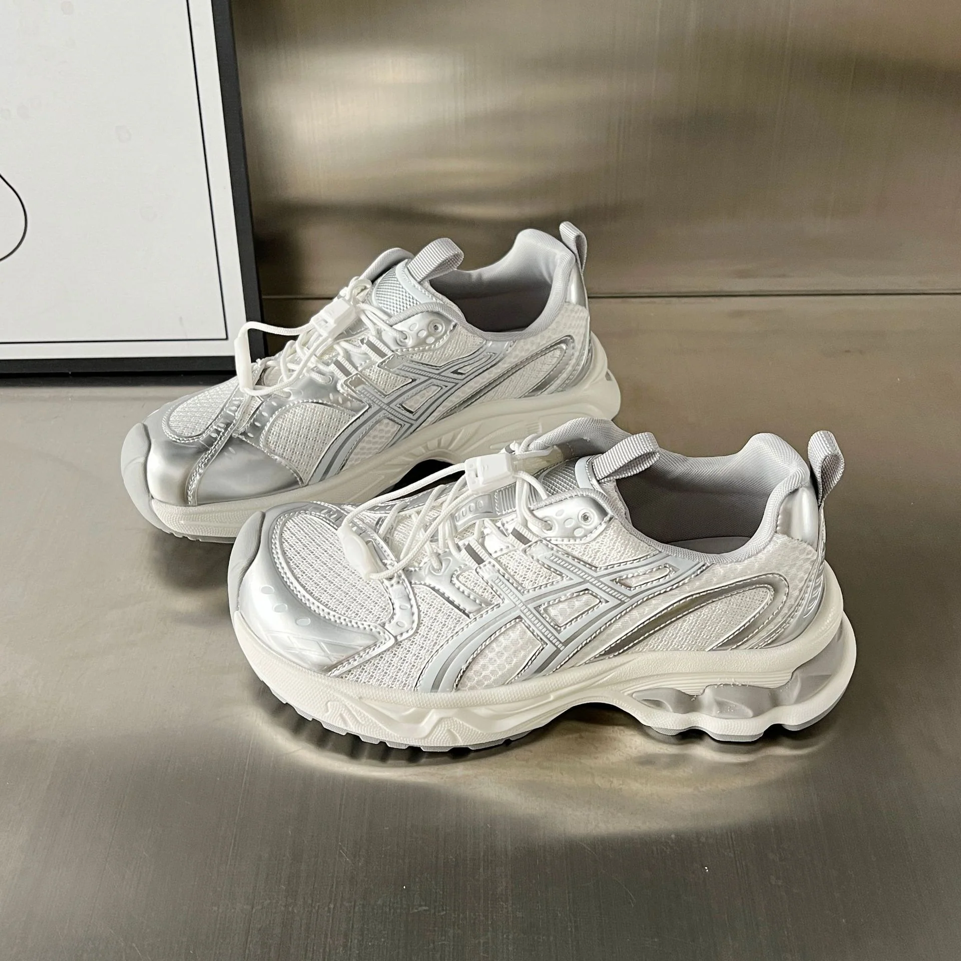 Damen Sportliche Lauf-Sneaker mit atmungsaktivem Mesh-Obermaterial und rutschfester Sohle Heidi Mode - Image 2