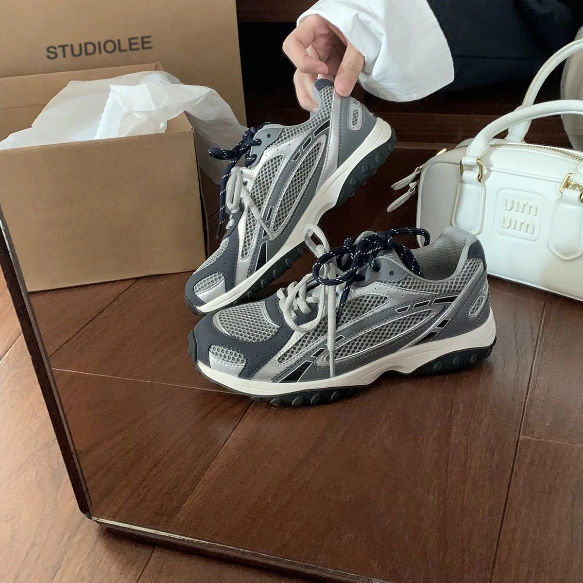 Damen Sportliche Lauf-Sneaker mit atmungsaktivem Mesh-Obermaterial und stabiler Sohle Heidi Mode - Image 7