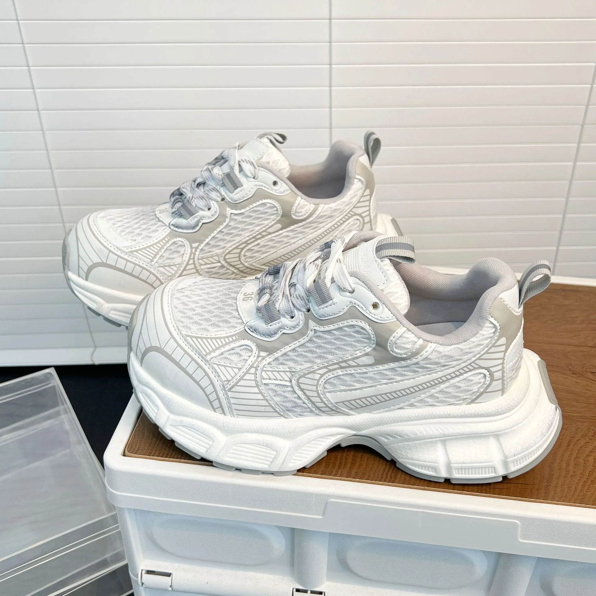 Damen Sportliche Lauf-Sneaker mit atmungsaktivem Obermaterial und gepolsterter Innensohle Heidi Mode - Image 7