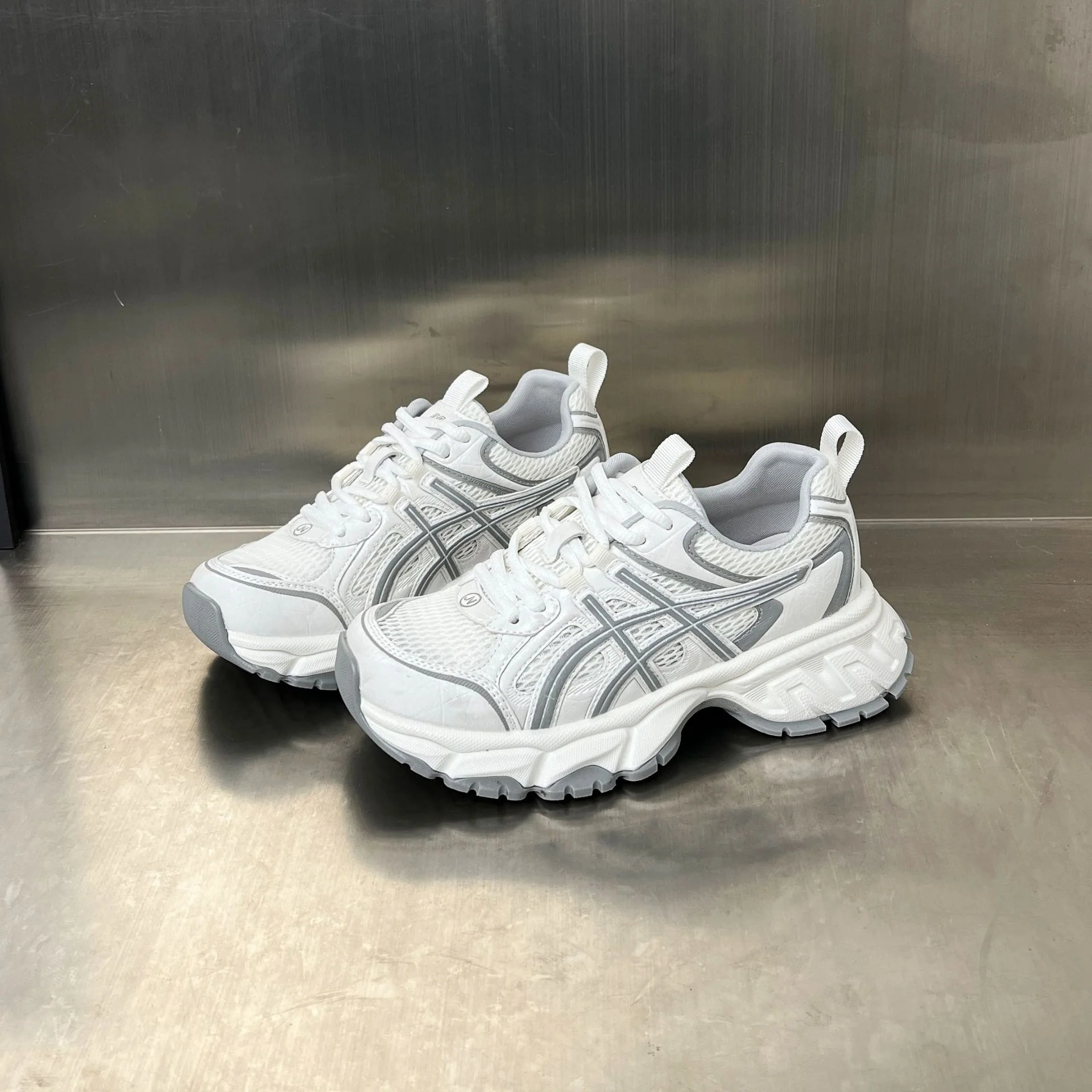 Damen Sportliche Lauf-Sneaker mit atmungsaktiver Mesh-Oberfläche und dämpfendem Fußbett Heidi Mode