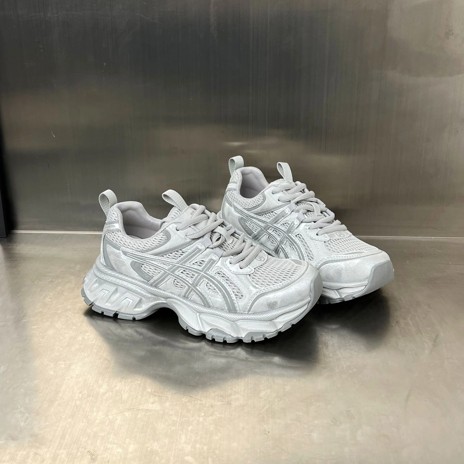 Damen Sportliche Lauf-Sneaker mit atmungsaktiver Mesh-Oberfläche und dämpfendem Fußbett Heidi Mode - Image 4