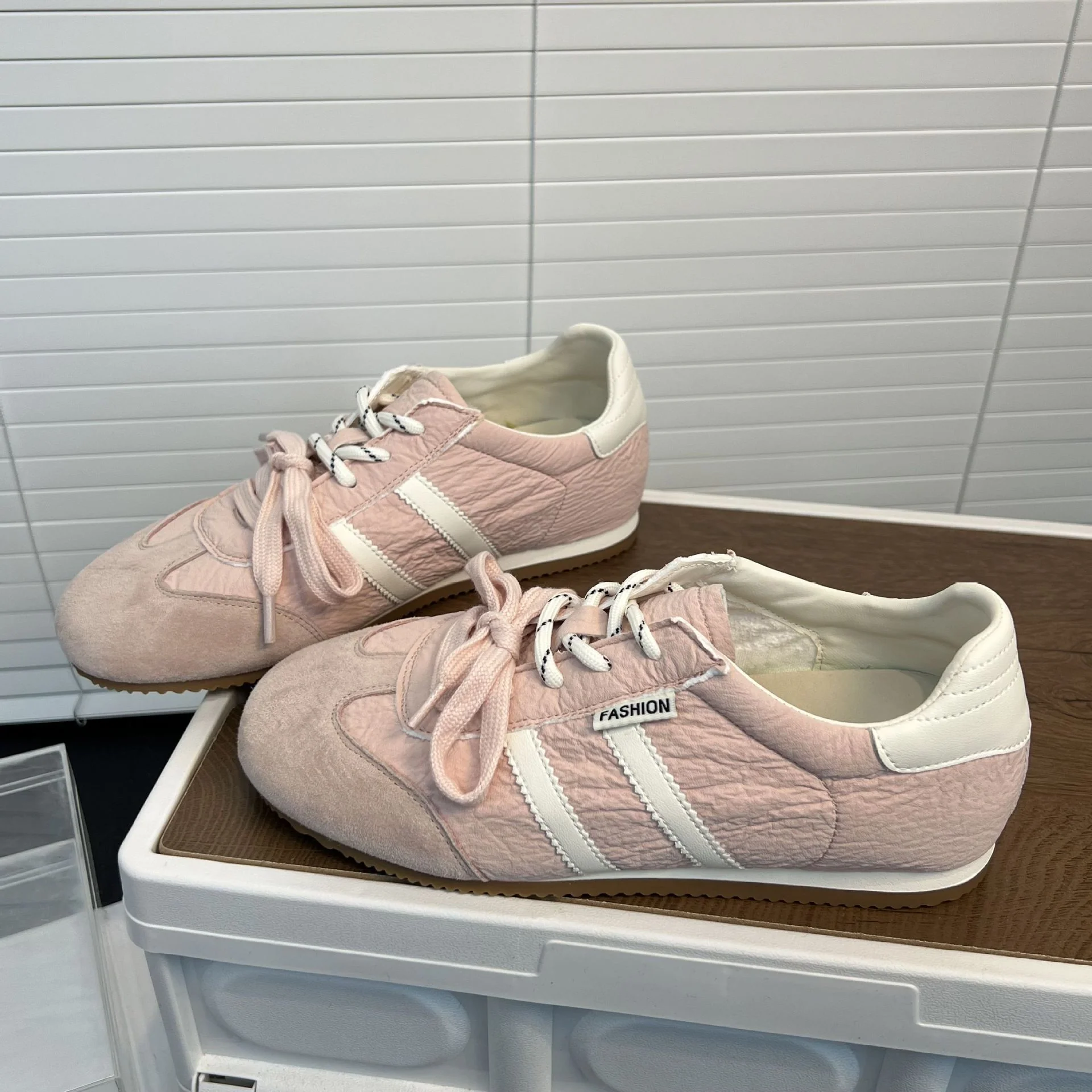 Damen Sportliche Lauf-Sneaker mit atmungsaktiver Mesh-Oberfläche und dämpfendem Fußbett Heidi Mode - Image 3