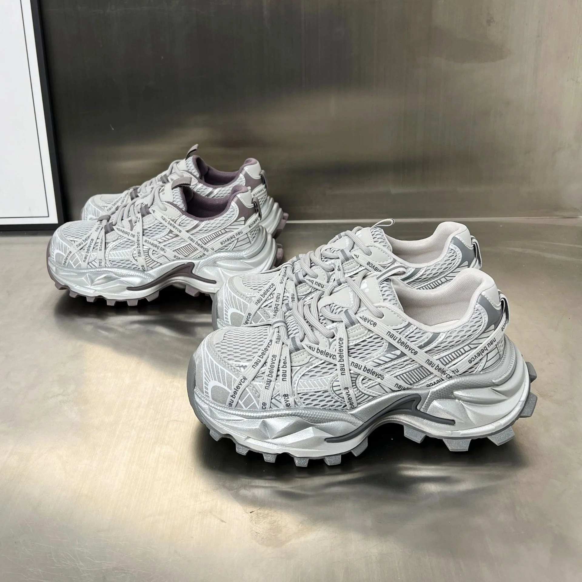 Damen Sportliche Lauf-Sneaker mit innovativem Mesh-Design und rutschfester Sohle Heidi Mode - Image 3