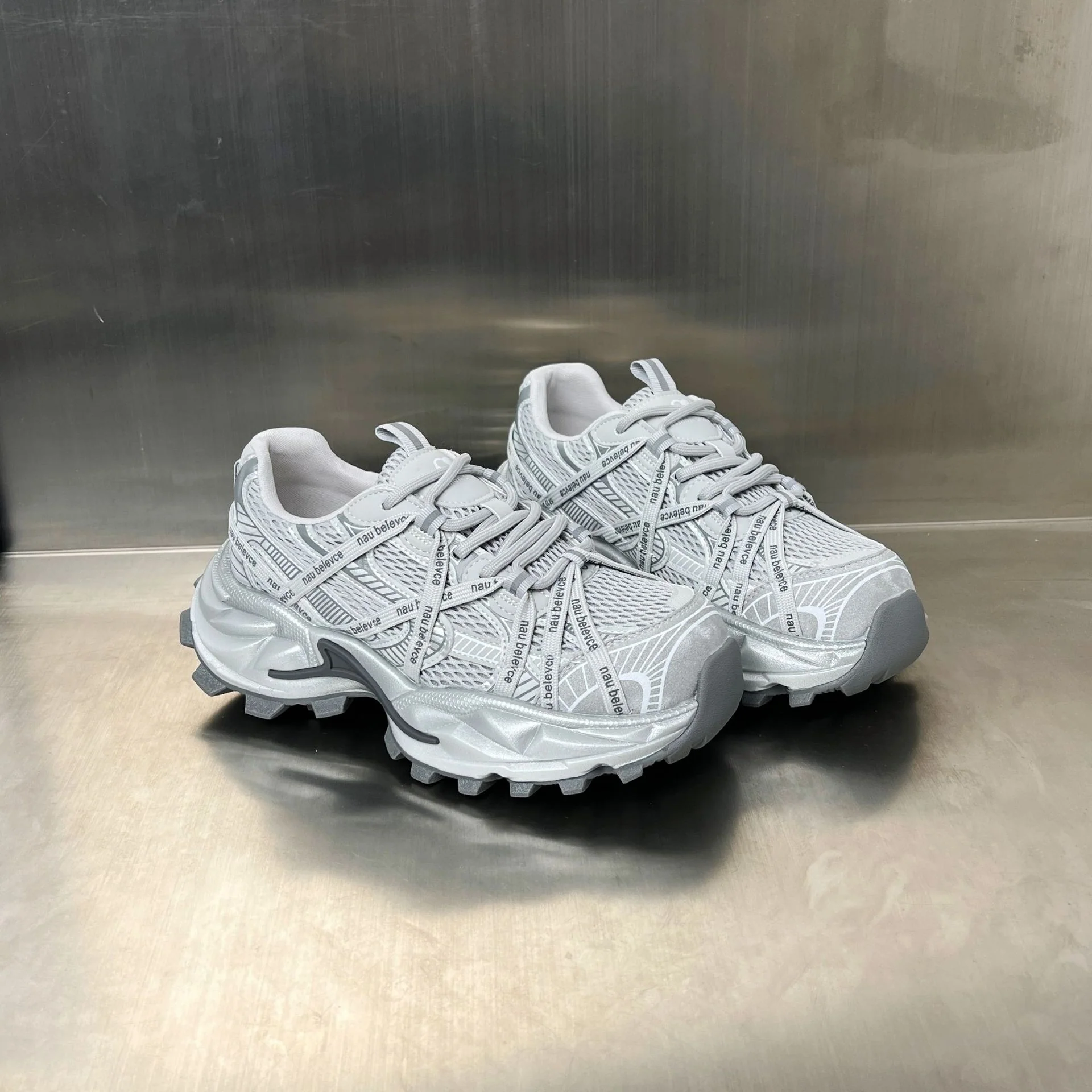 Damen Sportliche Lauf-Sneaker mit innovativem Mesh-Design und rutschfester Sohle Heidi Mode - Image 4