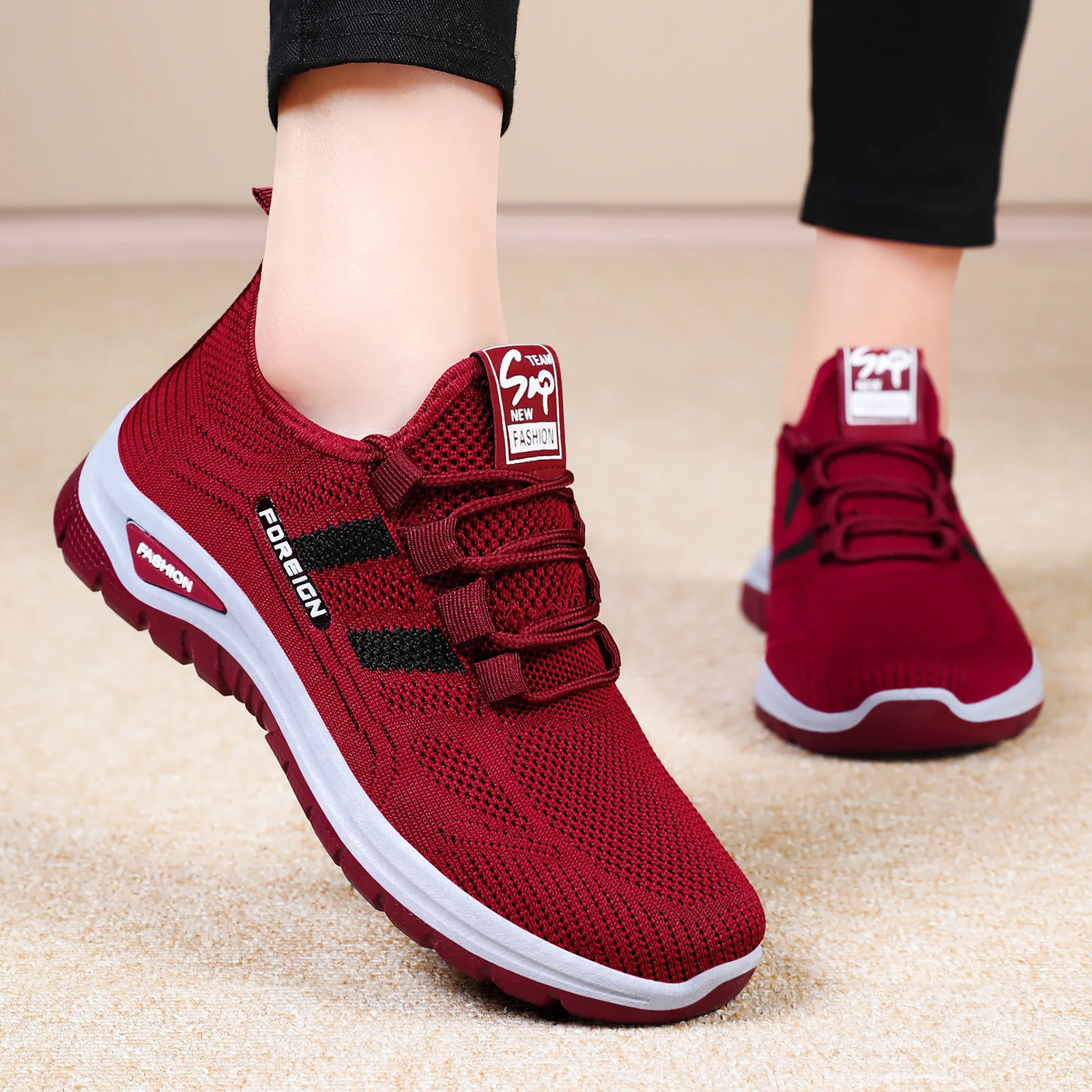 Damen Sportliche Lauf- und Freizeitsneakers mit dämpfender Sohle und atmungsaktivem Mesh-Obermaterial Heidi Mode